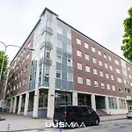 Modern Studio Apartment With Full Kitchen And Bathroom In Kadriorg, Tallinn City Centre
