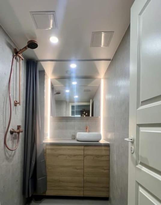 Modern With Full Kitchen And Bathroom In Kadriorg, Centre Korter *