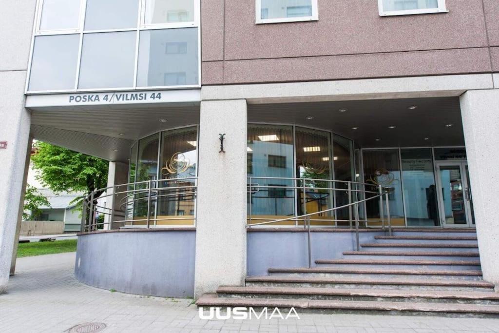 Korter Modern With Full Kitchen And Bathroom In Kadriorg, Centre *