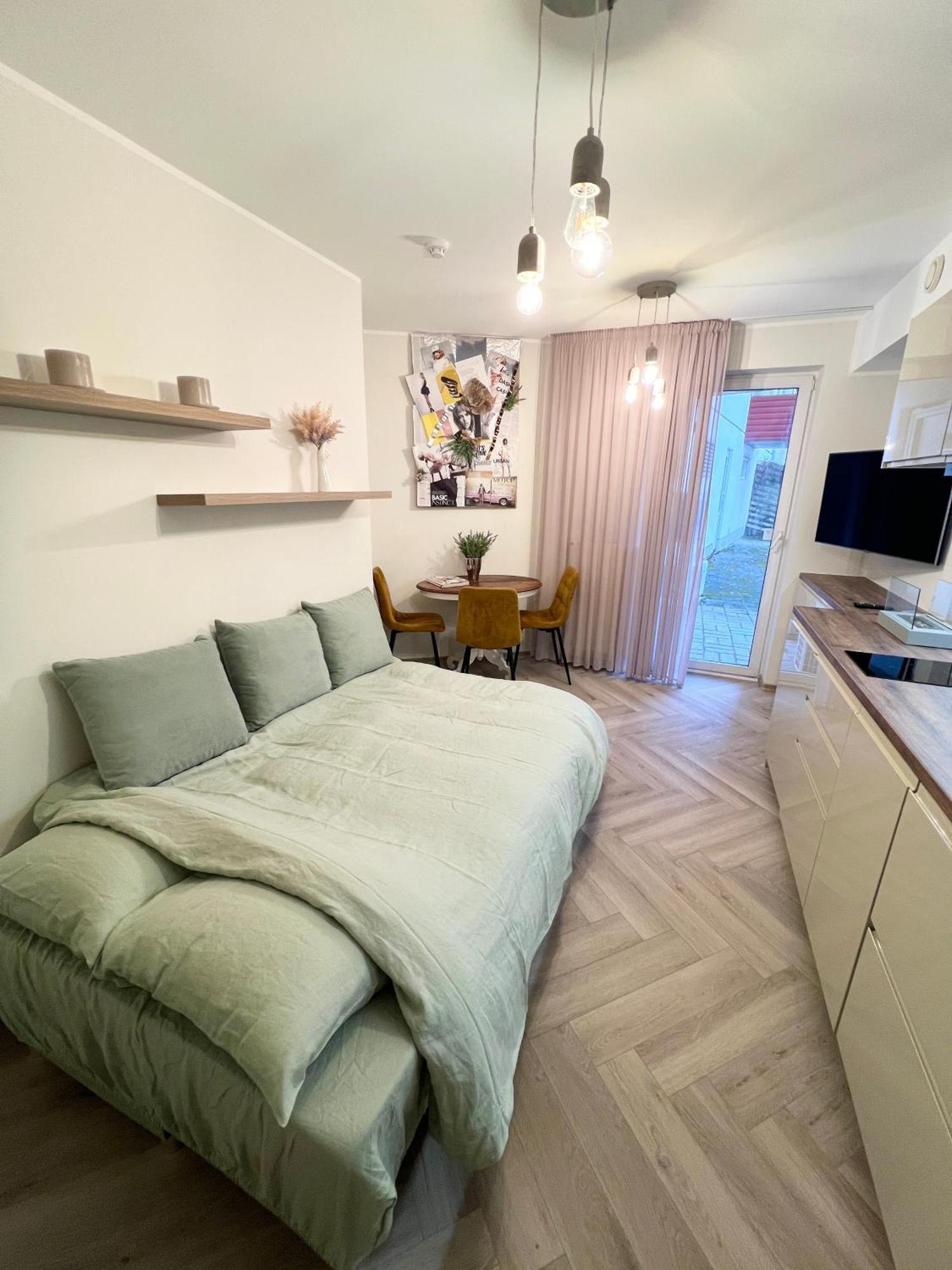 Korter Modern With Full Kitchen And Bathroom In Kadriorg, Centre